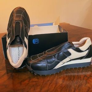 Kenneth Cole Black Leather Sneakers Shoes Women